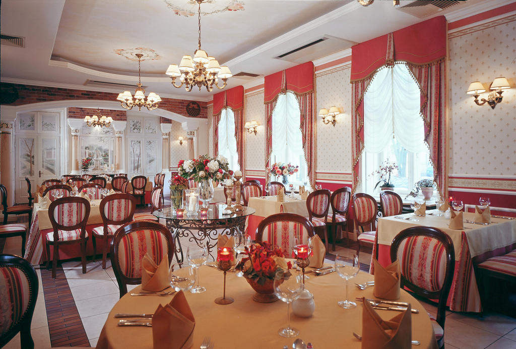 Hotel Aleksander Włocławek Dış mekan fotoğraf