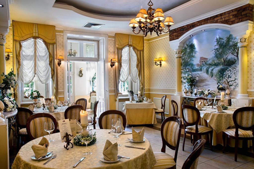 Hotel Aleksander Włocławek Dış mekan fotoğraf
