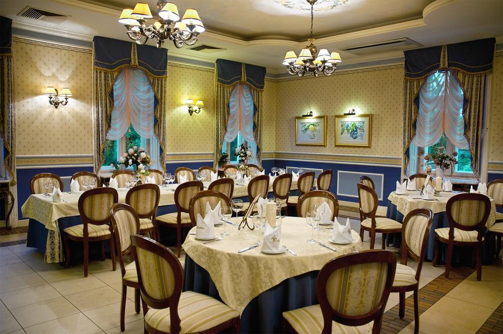 Hotel Aleksander Włocławek Dış mekan fotoğraf